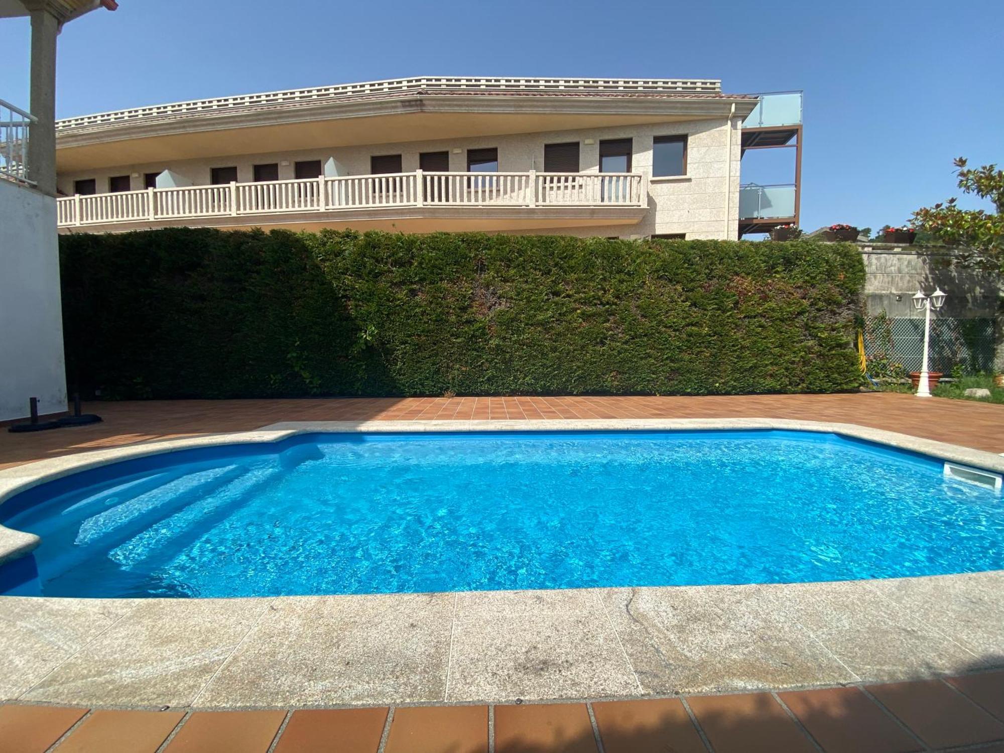Major Beach And Lake Pontevedra Exterior photo